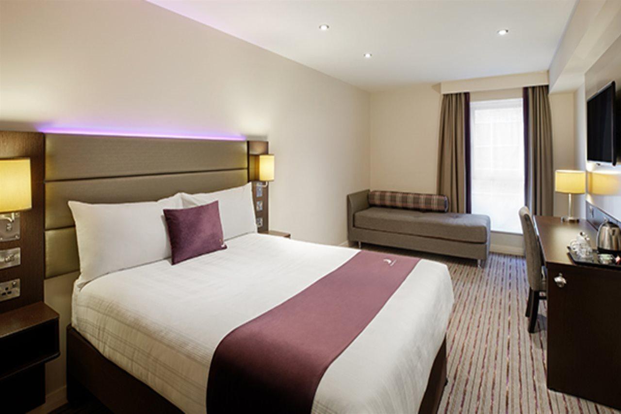 Premier Inn Fort William Buitenkant foto