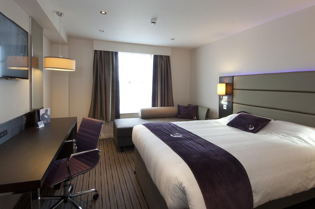 Premier Inn Fort William Buitenkant foto