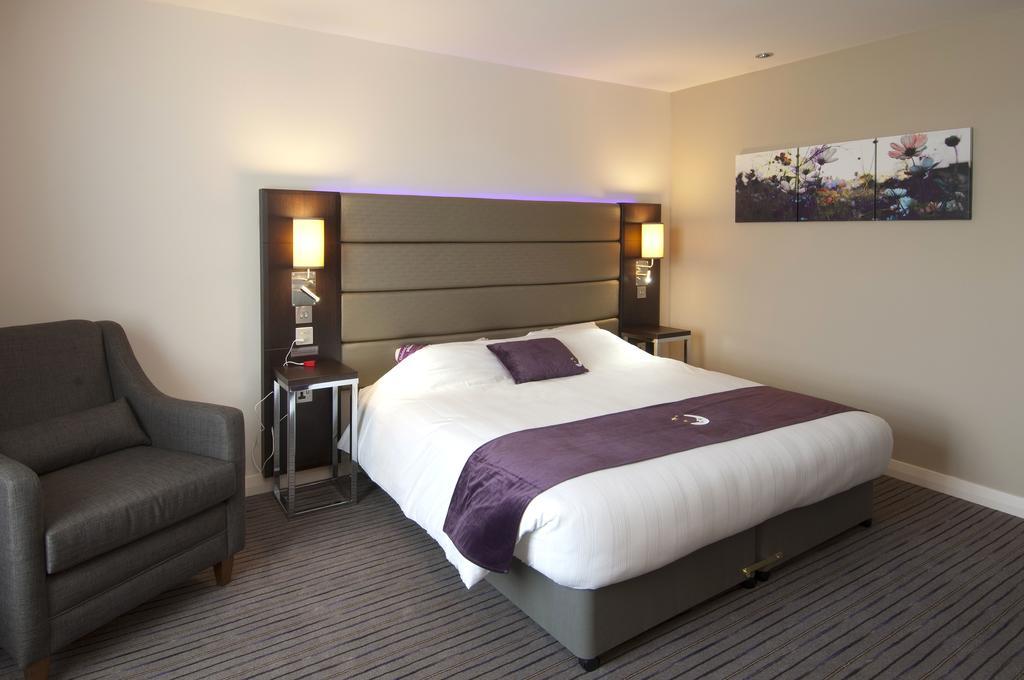 Premier Inn Fort William Buitenkant foto