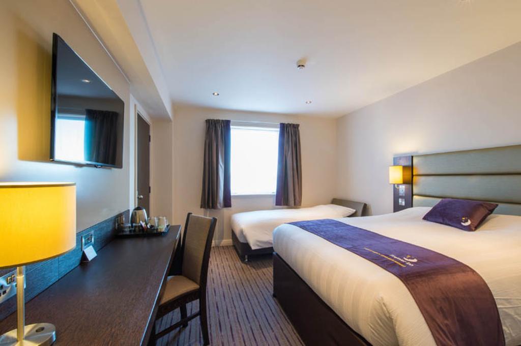 Premier Inn Fort William Buitenkant foto