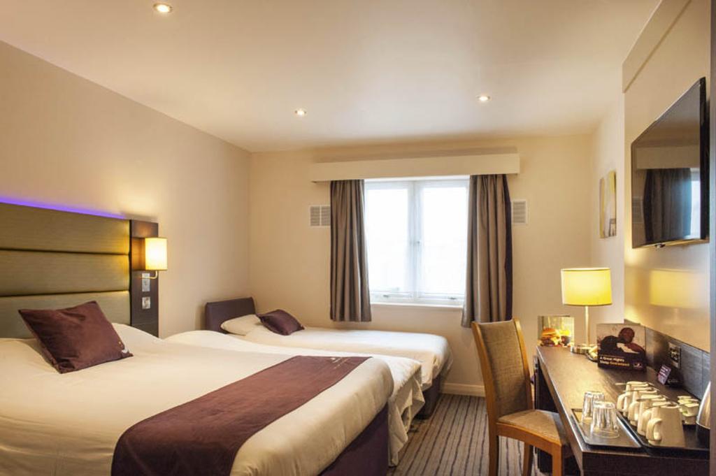 Premier Inn Fort William Buitenkant foto