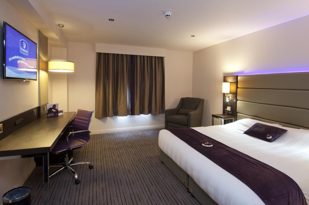 Premier Inn Fort William Buitenkant foto