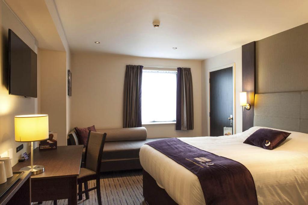 Premier Inn Fort William Buitenkant foto